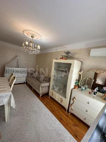 Продаётся 3-комн. вторичка 60 м², м. Ази Асланов, photo 1 from 18