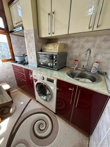 Продаётся 3-комн. вторичка 60 м², м. Ази Асланов, photo 9 from 18