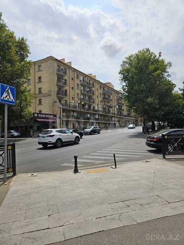 Satılır 3 otaqlı köhnə tikili 75 m², Yasamal r., photo 3 from 16