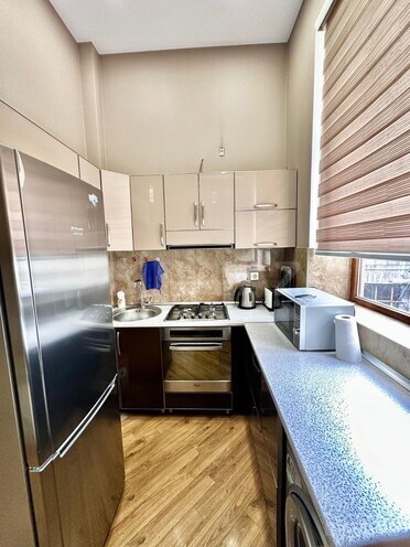 Сдаётся 3-комн. вторичка 110 м², м. Ичеришехер, photo 13 from 18