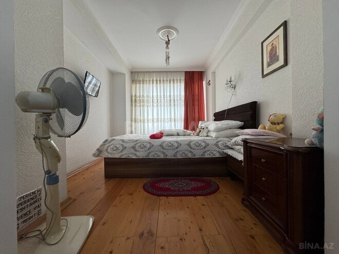 Satılır 3 otaqlı köhnə tikili 115 m², Sahil m., photo 10 from 22