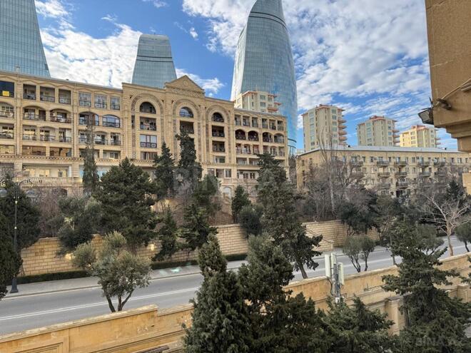 Satılır 3 otaqlı köhnə tikili 120 m², İçəri Şəhər m., photo 13 from 21