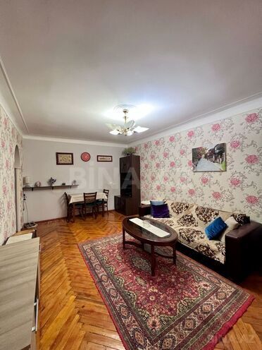 İcarəyə verilir 1 otaqlı köhnə tikili 35 m², İnşaatçılar m., photo 1 from 12