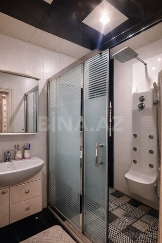 Продаётся 3-комн. новостройка 90 м², м. Низами, photo 14 from 16