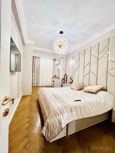 Продаётся 4-комн. новостройка 140 м², м. Кара Караев, photo 4 from 22