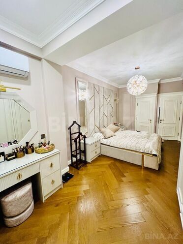 Продаётся 4-комн. новостройка 140 м², м. Кара Караев, photo 5 from 22