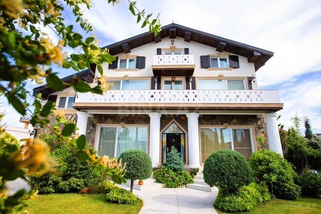İcarəyə verilir 9 otaqlı həyət evi/bağ evi 700 m², Buzovna q., photo 1 from 32