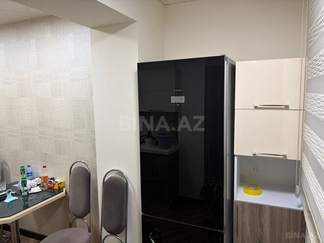 Satılır 3 otaqlı köhnə tikili 105 m², Qara Qarayev m., photo 18 from 19