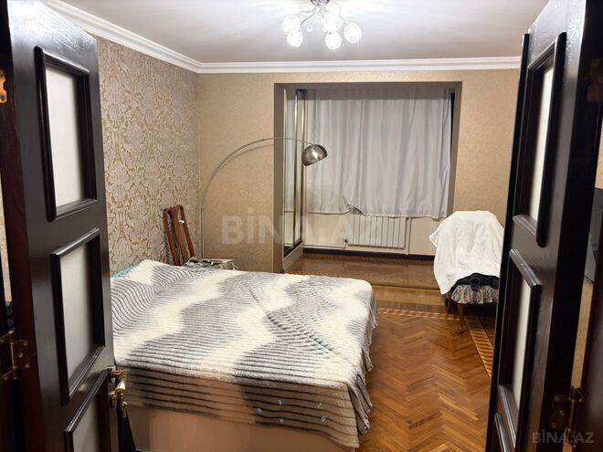 Satılır 3 otaqlı köhnə tikili 105 m², Qara Qarayev m., photo 10 from 19