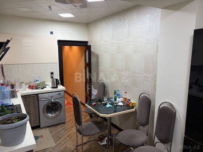 Satılır 3 otaqlı köhnə tikili 105 m², Qara Qarayev m., photo 16 from 19