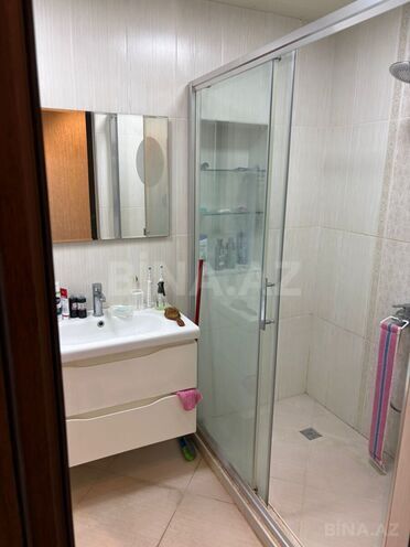 Satılır 3 otaqlı köhnə tikili 105 m², Qara Qarayev m., photo 8 from 19