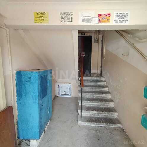 Satılır 2 otaqlı köhnə tikili 60 m², Qara Qarayev m., photo 13 from 32