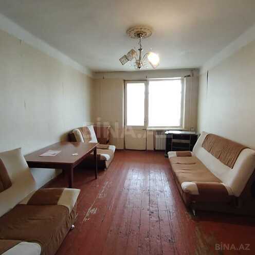 Satılır 2 otaqlı köhnə tikili 60 m², Qara Qarayev m., photo 1 from 32