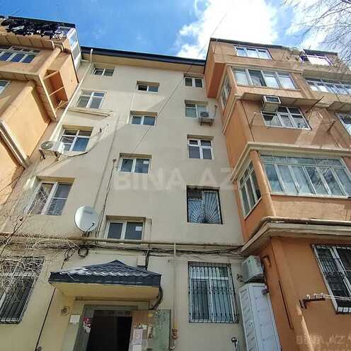 Satılır 2 otaqlı köhnə tikili 60 m², Qara Qarayev m., photo 31 from 32