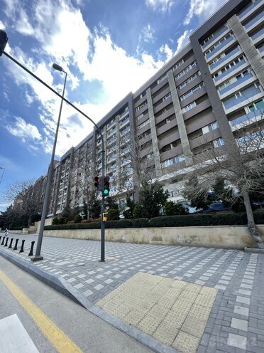 Продаётся 3-комн. вторичка 74 м², м. Элмляр Академиясы, photo 12 from 14