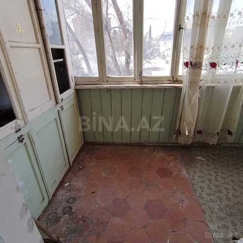 Satılır 2 otaqlı köhnə tikili 60 m², Qara Qarayev m., photo 7 from 32