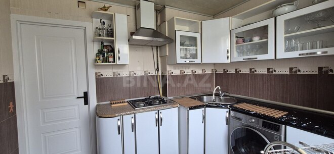 Продаётся 3-комн. вторичка 65 м², м. Ази Асланов, photo 8 from 24