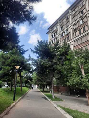 Продаётся 2-комн. вторичка 43 м², пос. 8-й мкр, photo 1 from 20