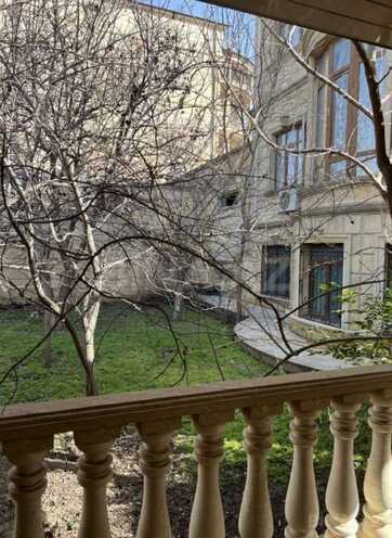 Сдаётся 12-комн. дом/дача 700 м², м. Насими, photo 3 from 13