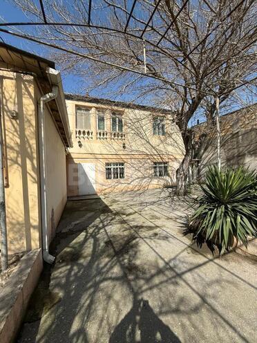 Продаётся 8-комн. дом/дача 326 м², Хатаинский р., photo 1 from 21