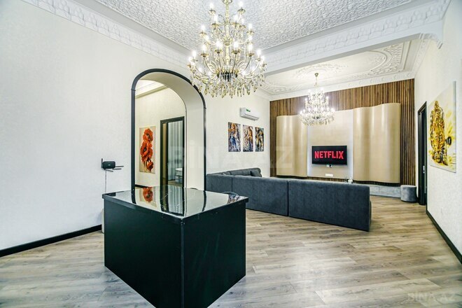 Сдаётся 7-комн. вторичка 250 м², м. Сахил, photo 7 from 32
