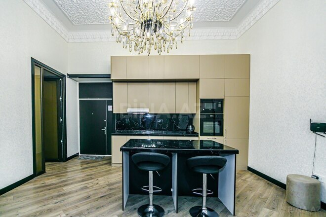 Сдаётся 7-комн. вторичка 250 м², м. Сахил, photo 16 from 32