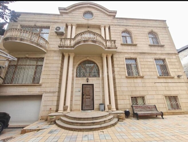 Satılır 9 otaqlı həyət evi/bağ evi 795 m², Azadlıq Prospekti m., photo 1 from 18
