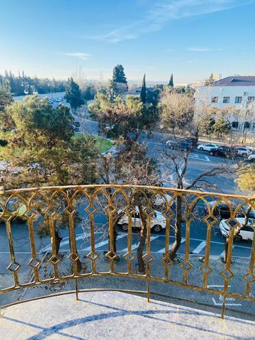 Сдаётся 4-комн. офис 130 м², м. Элмляр Академиясы, photo 5 from 12