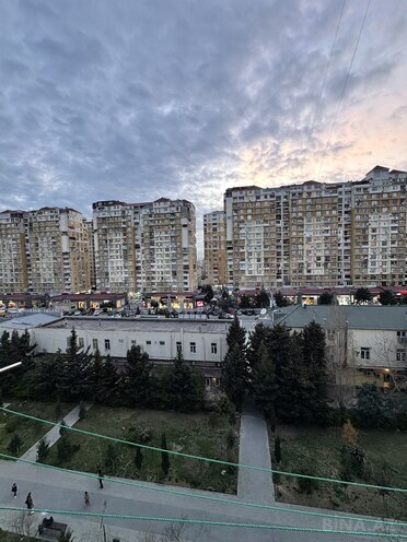 Satılır 2 otaqlı köhnə tikili 65 m², Həzi Aslanov m., photo 1 from 15