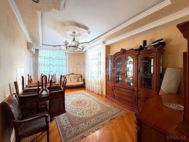 Продается 2-комн. новостройка 90 м², м. Кара Караев, photo 1 from 24