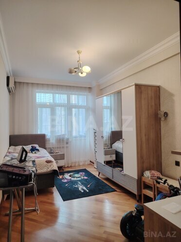 Продаётся 3-комн. новостройка 141 м², м. Элмляр Академиясы, photo 9 from 24