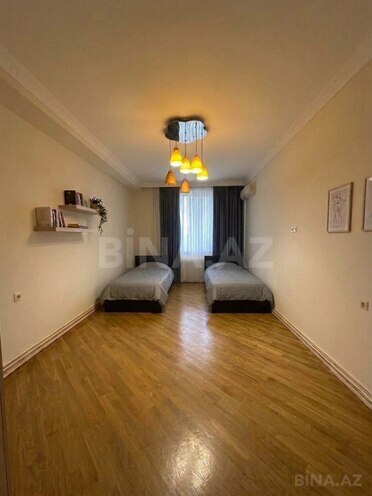 Сдаётся 3-комн. новостройка 150 м², м. 8 ноября, photo 9 from 18