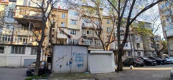 Продаётся 3-комн. вторичка 80 м², м. Элмляр Академиясы, photo 1 from 15