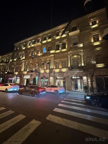 Satılır 4 otaqlı köhnə tikili 111 m², Sahil m., photo 3 from 28