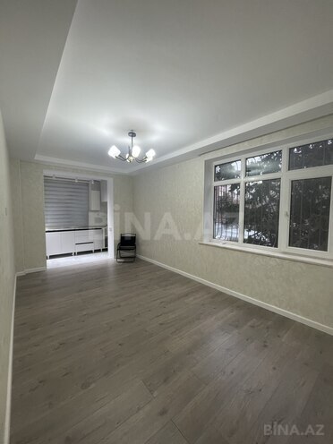 Продаётся 2-комн. вторичка 50 м², м. Азадлыг проспекти, photo 1 from 8