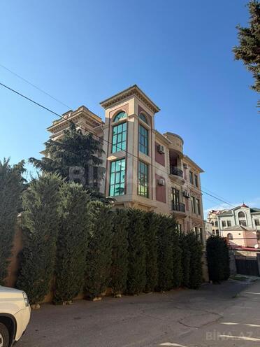 Satılır 18 otaqlı həyət evi/bağ evi 1 200 m², Gənclik m., photo 1 from 32
