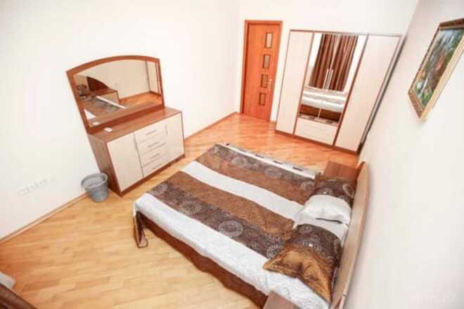 Satılır 8 otaqlı həyət evi/bağ evi 400 m², Badamdar q., photo 22 from 30
