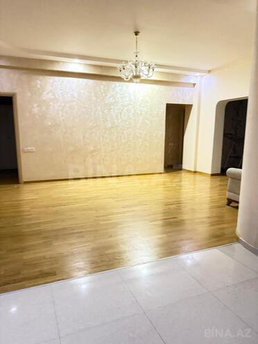 İcarəyə verilir 4 otaqlı yeni tikili 190 m², 28 May m., photo 10 from 26