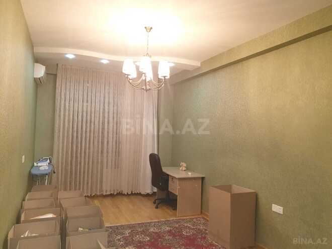 İcarəyə verilir 4 otaqlı yeni tikili 190 m², 28 May m., photo 18 from 26