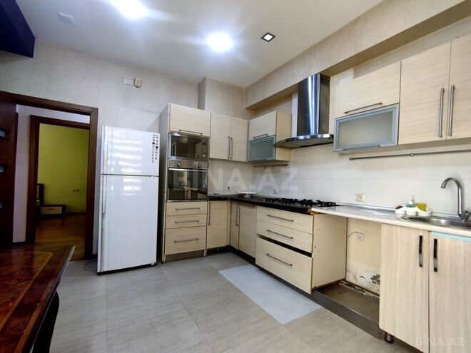 Сдаётся 3-комн. новостройка 123 м², м. Ази Асланов, photo 11 from 17