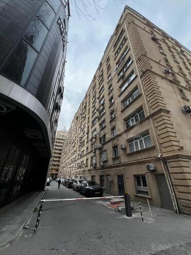 Satılır 3 otaqlı köhnə tikili 104 m², 28 May m., photo 10 from 15