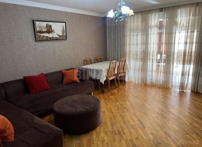 Satılır 3 otaqlı köhnə tikili 104 m², 28 May m., photo 3 from 15
