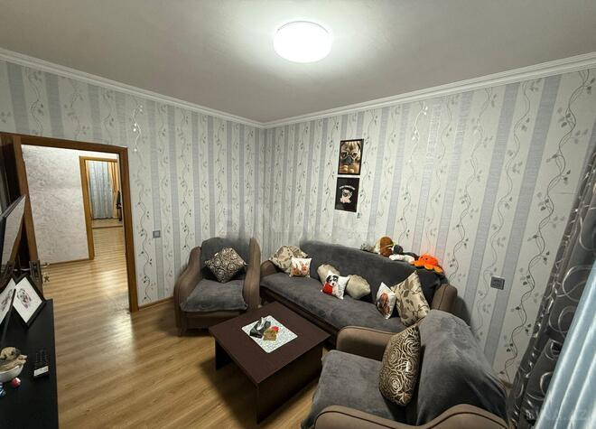 Продаётся 3-комн. вторичка 80 м², м. Ази Асланов, photo 3 from 19