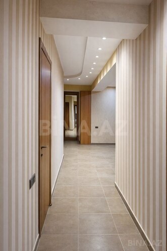 İcarəyə verilir 3 otaqlı yeni tikili 140 m², 28 May m., photo 23 from 24
