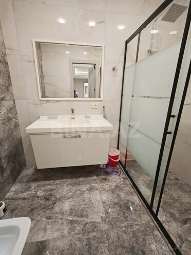 İcarəyə verilir 3 otaqlı yeni tikili 180 m², Nizami m., photo 13 from 15