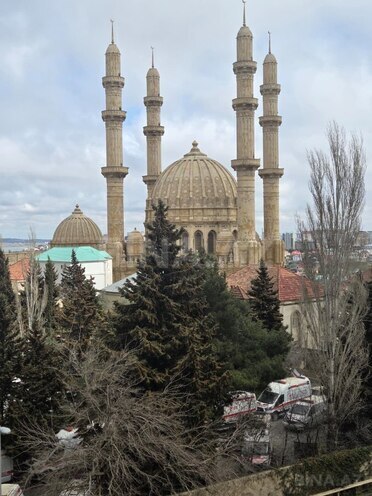 Продаётся 4-комн. вторичка 106 м², м. Насими, photo 11 from 22