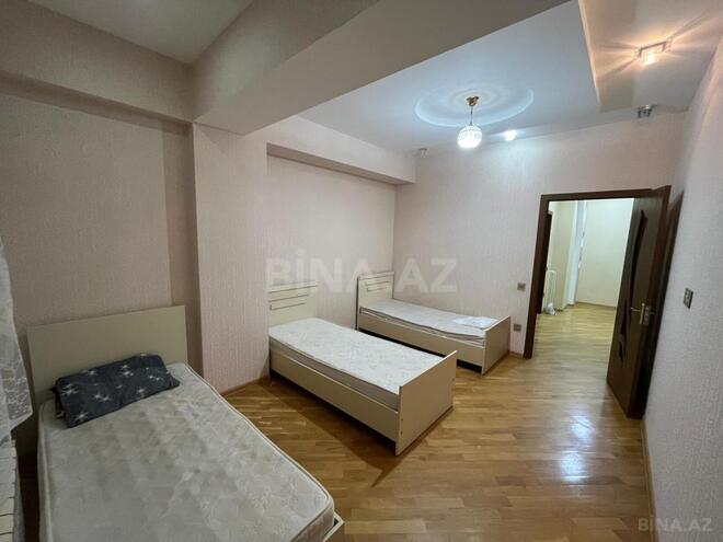 Сдаётся 3-комн. новостройка 135 м², м. Кара Караев, photo 12 from 22
