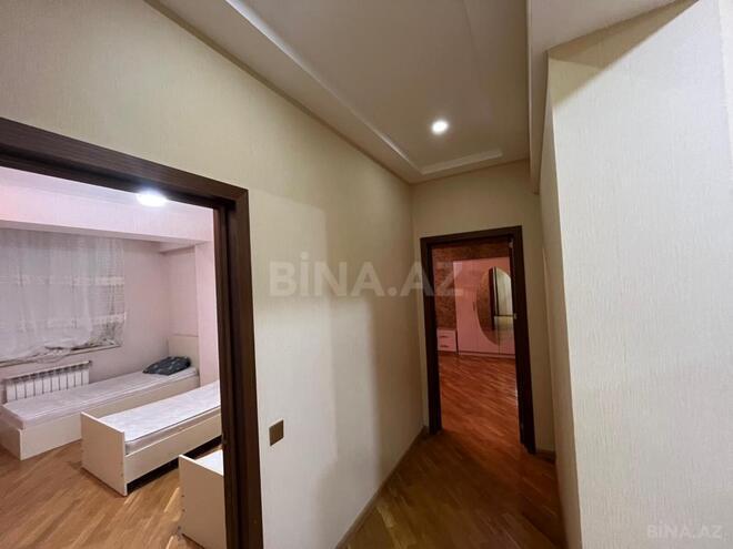 Сдаётся 3-комн. новостройка 135 м², м. Кара Караев, photo 19 from 22