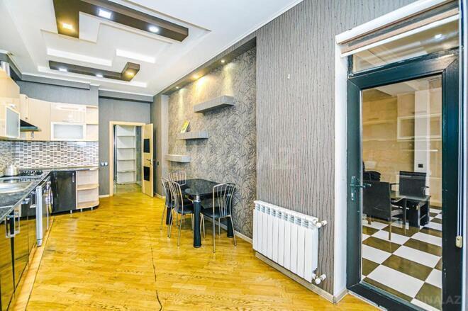 Сдаётся 2-комн. новостройка 90 м², м. Низами, photo 8 from 23