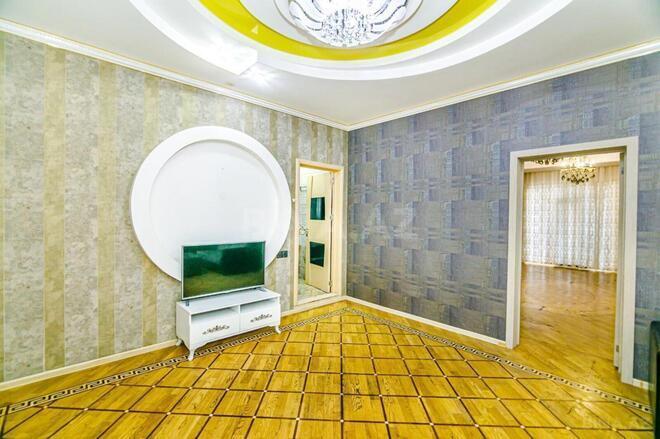 Сдаётся 2-комн. новостройка 90 м², м. Низами, photo 21 from 23